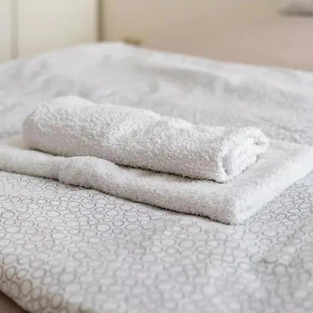 Next - Free Parking & Wifi - Badewanne 公寓 *