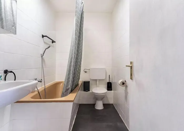 公寓 Next - Free Parking & Wifi - Badewanne